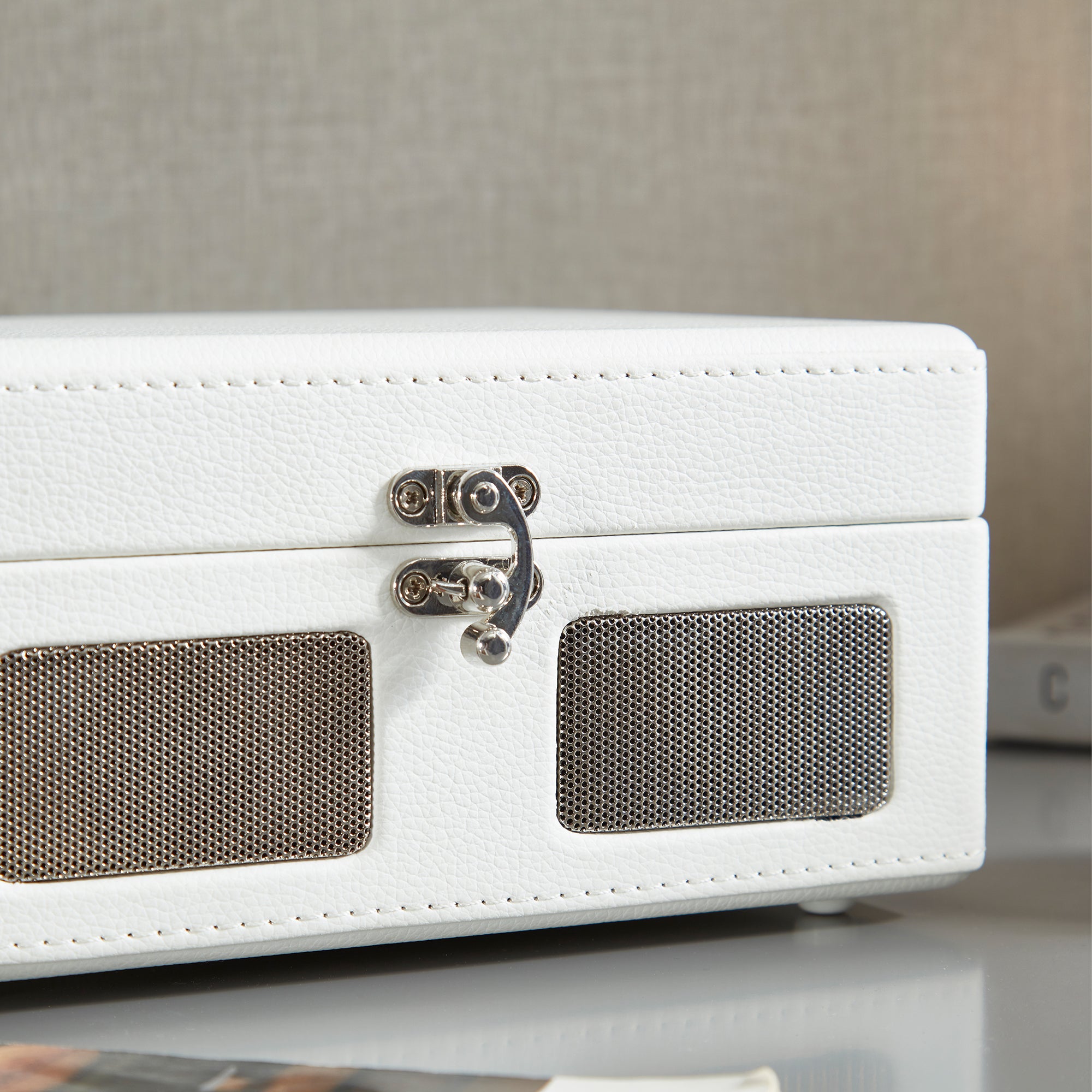 Ginny Portable Mini Bluetooth CD Player - White